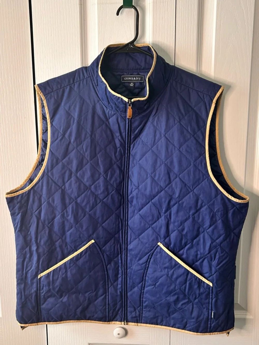 Crown & Ivy Full Zip Quilted Diamond Camel Tan Navy Blue Lining Vest Men's XL